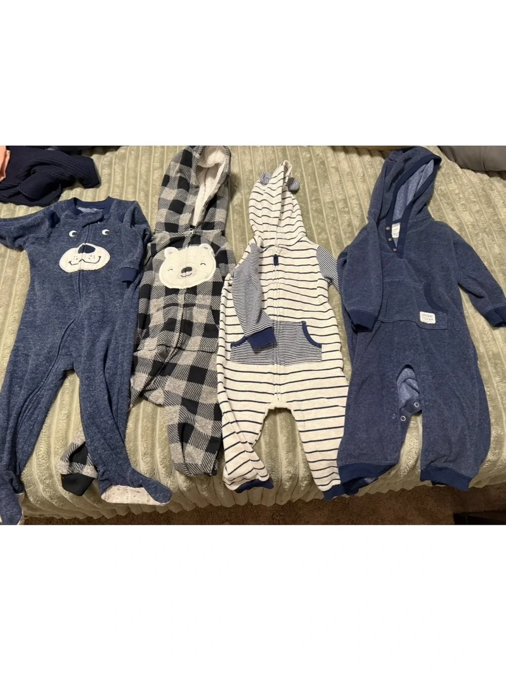 Carter's 18 mo. Onesies (4 pack)